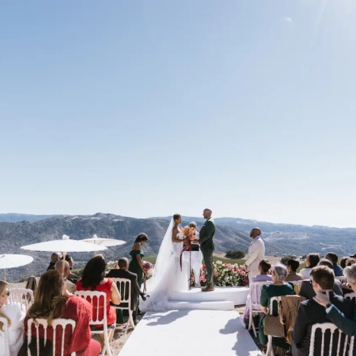 candr_51_2195136-172790362481418-2